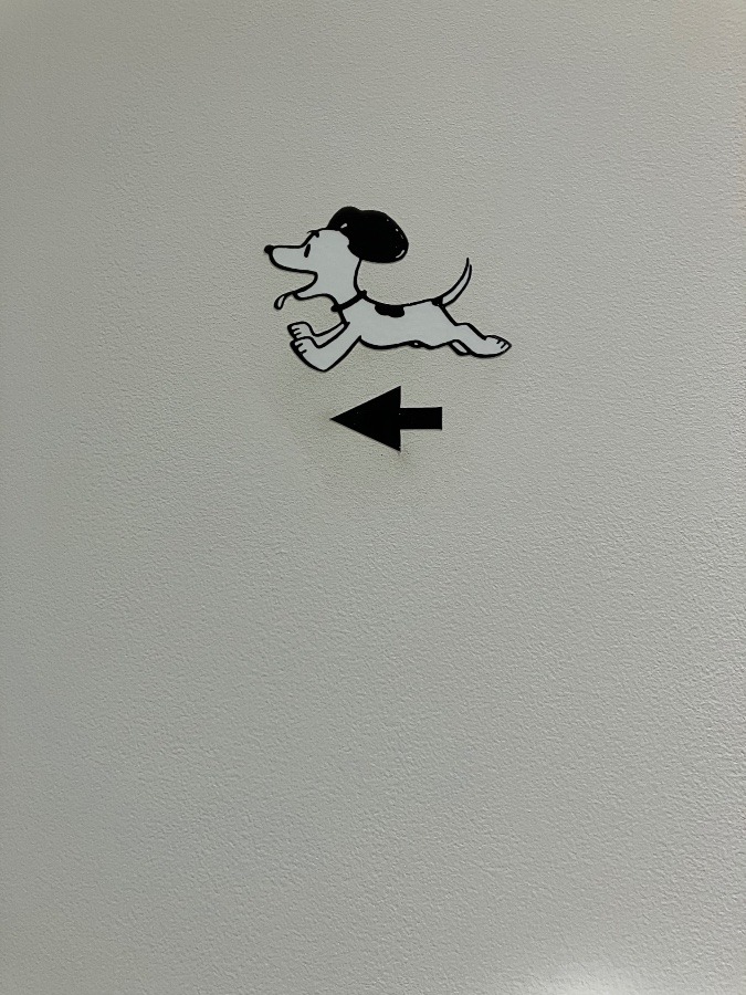 4足歩行のスヌーピー